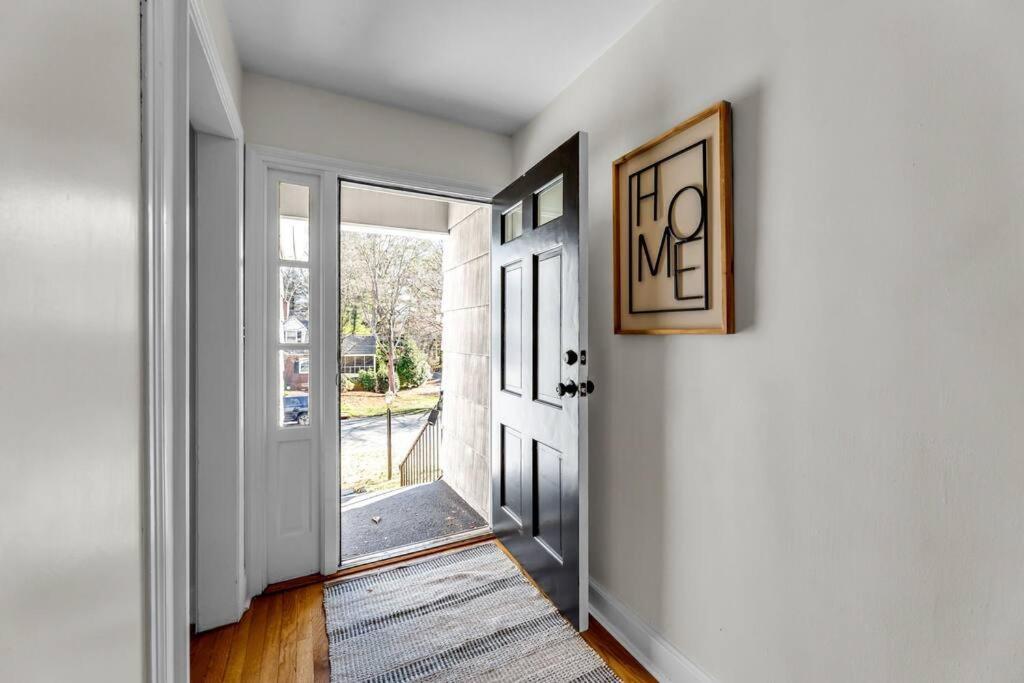 Вілла Fully Renovated 4 Bed Buena Vista House Near Wfu Вінстон-Сейлем Екстер'єр фото